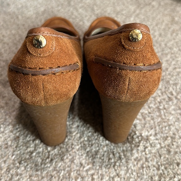 Michael Kors suede wedge size 8 - Picture 4 of 5